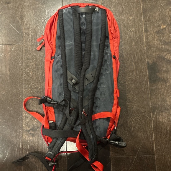 Arc'teryx Fiery Orange Backpack - Picture 3 of 8